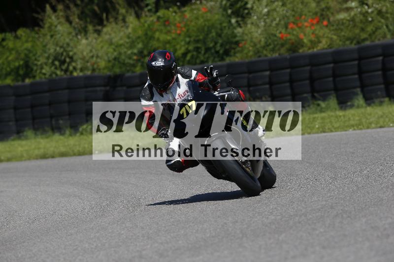 /Archiv-2024/29 12.06.2024 MOTO.CH Track Day ADR/Gruppe blau/717